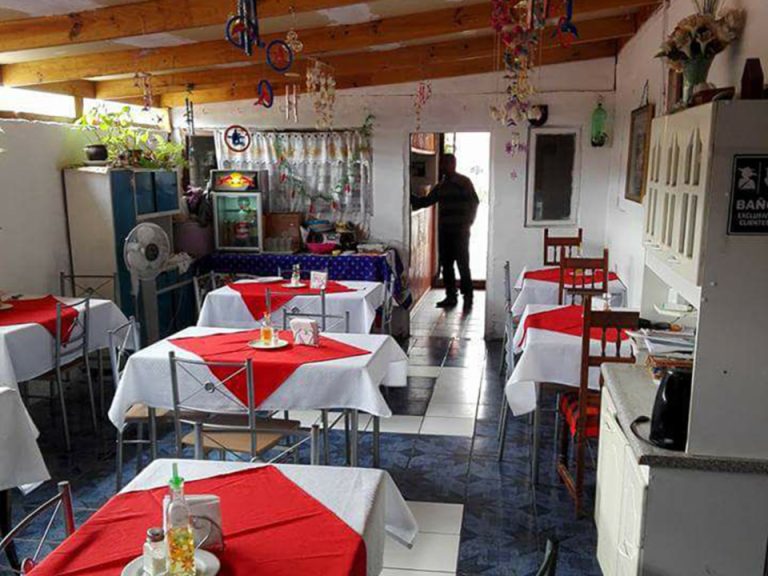 restaurant charito 02 768x576