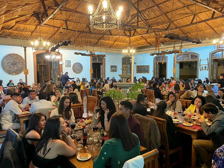 restaurant halley 02 768x576