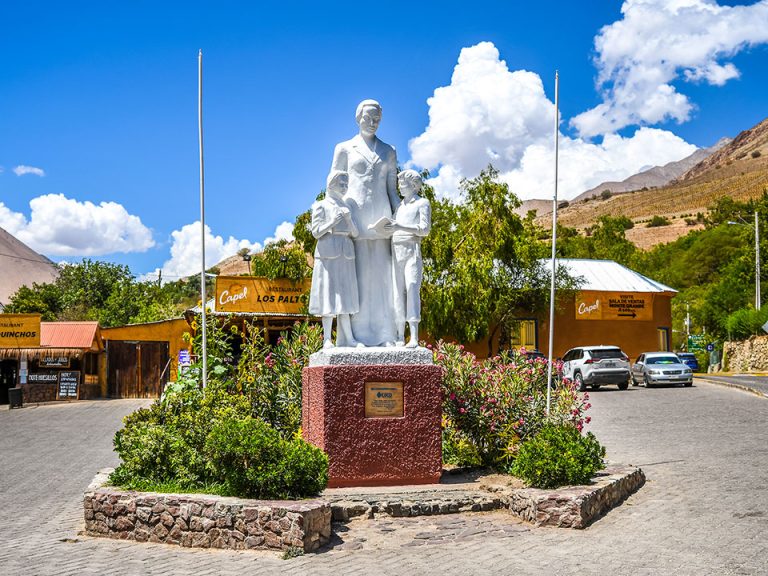 monumento gabriela mistral montegrande 1 768x576
